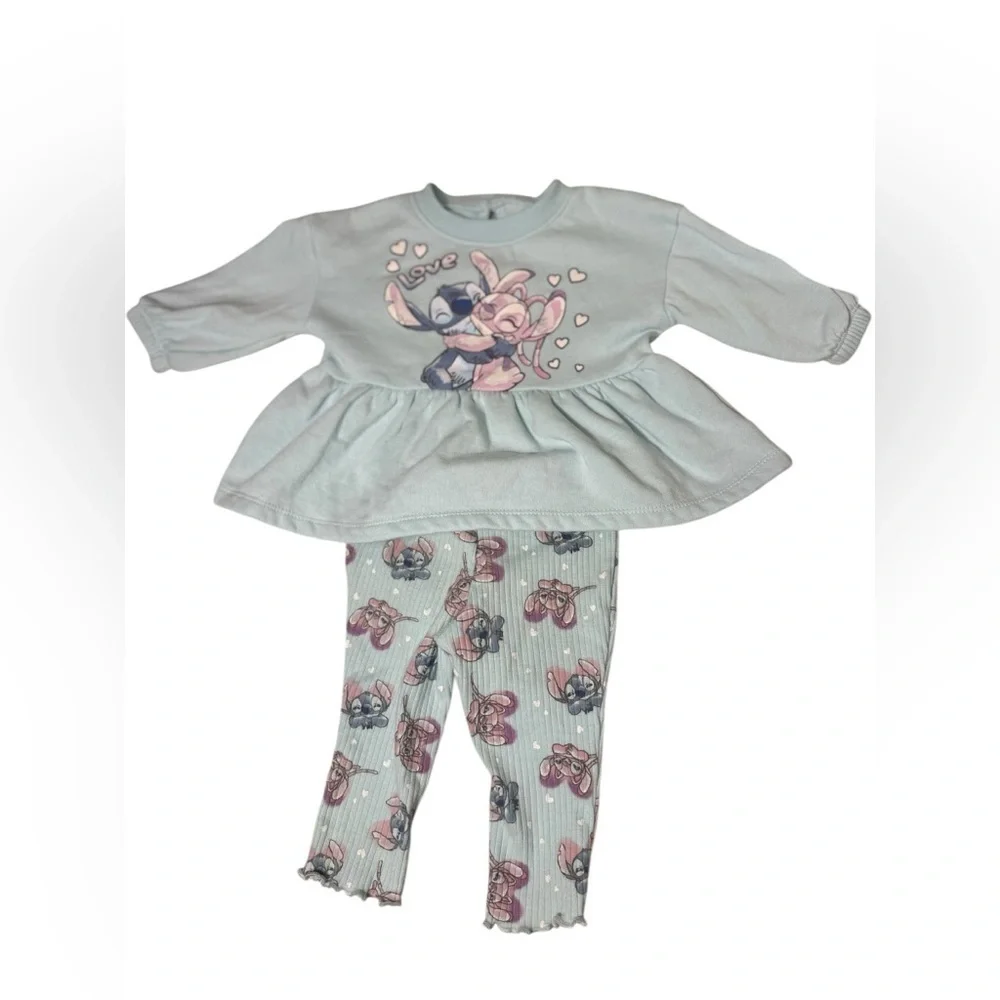 Carters brand bundle Kids  3-6 months old - 18 items for girls